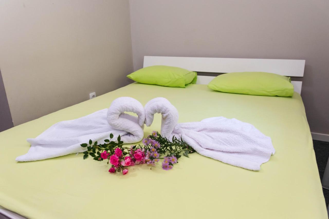 Apartamento Anin Dvor Sekovici Exterior foto